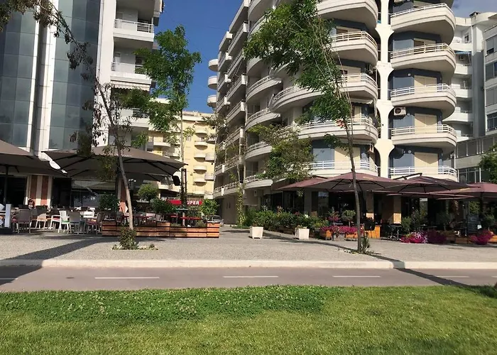 Ari\'S Apartment
