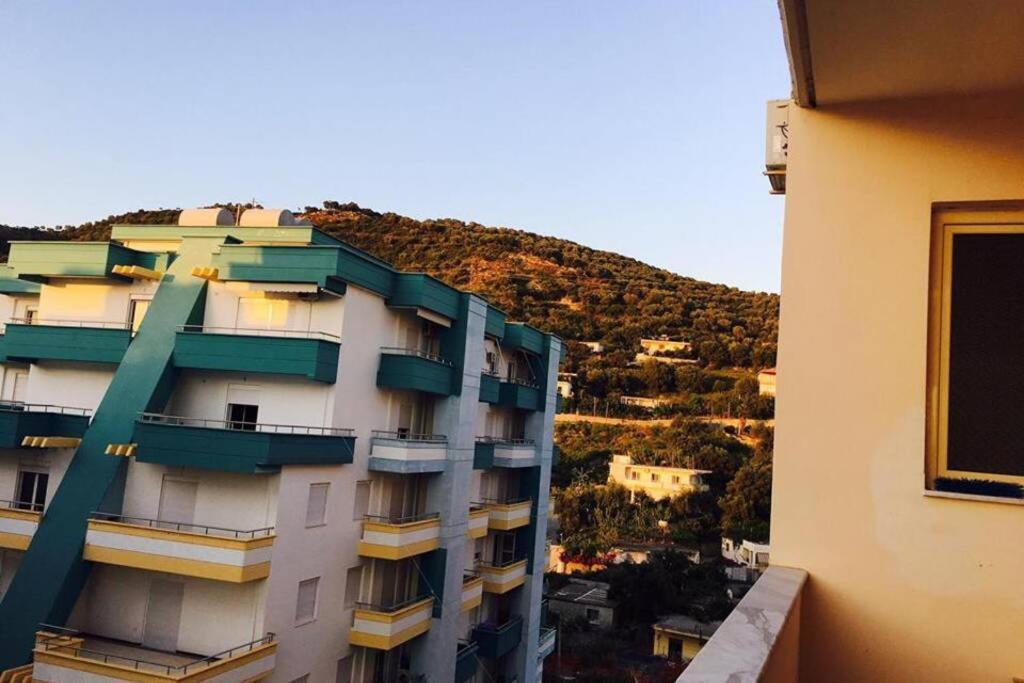 Ari's Apartament
